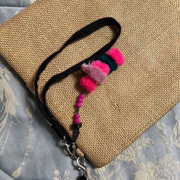 Skull beaded wristlet / crossbody bag - Picture 4 of 8